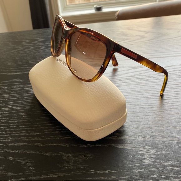 Michael Kors Gradient Sunglasses in Tortoise - Picture 5 of 8